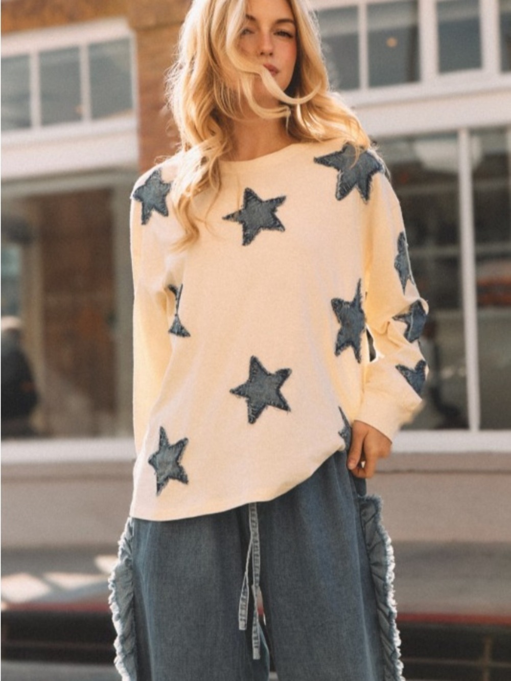 Sage & Fig Cream Star-Pattern Crewneck Sweater